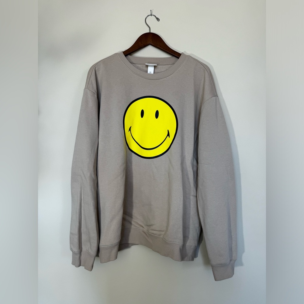 Smile graphic crewneck